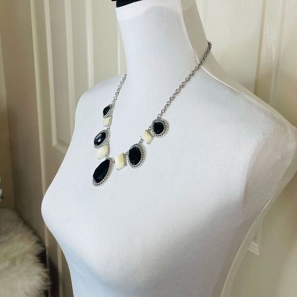 Black and Cream Statement Necklace - Picture 2 of 5